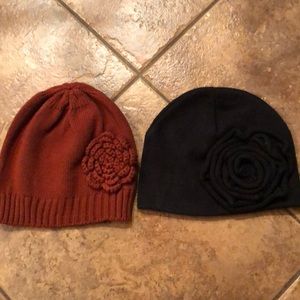 Set of 2 Forever 21 Winter Beanies